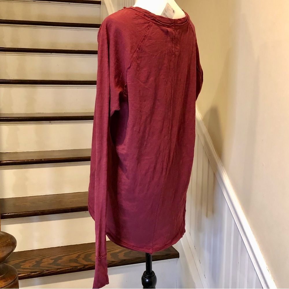 FREE PEOPLE Queen Pomegranate Maroon Round Hem Long Sleeve Thumb Holes Tunic NWT - Picture 10 of 13